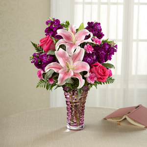 The FTD� Timeless Elegance� Bouquet